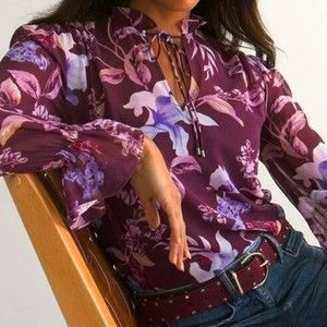 NWT White House Black Market Blouse Purple Keyhole Frill Sleeve Top Size Small